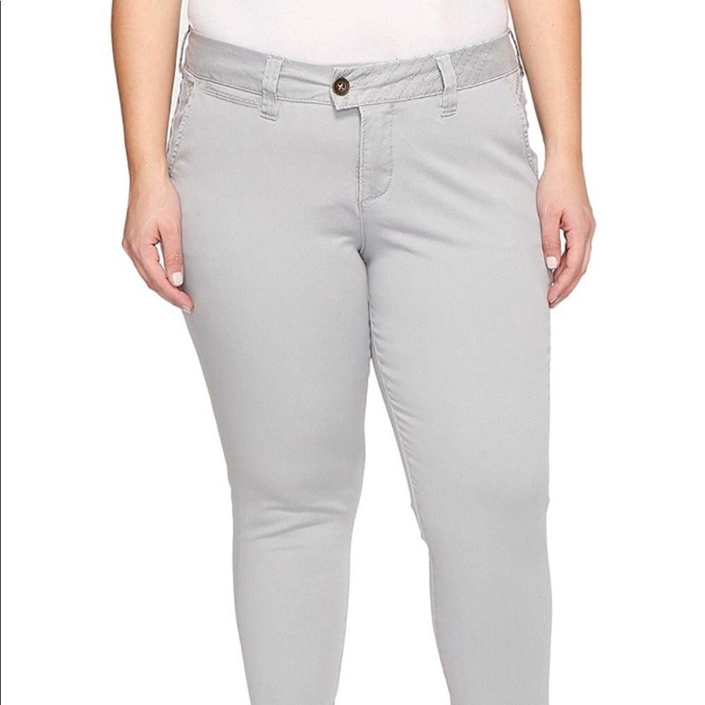 22w JAG plus size creston crop Capri nautical navy